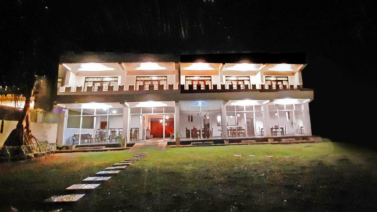 Akurala Beach Boutique Resort 外观 照片