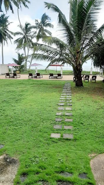 Akurala Beach Boutique Resort 外观 照片